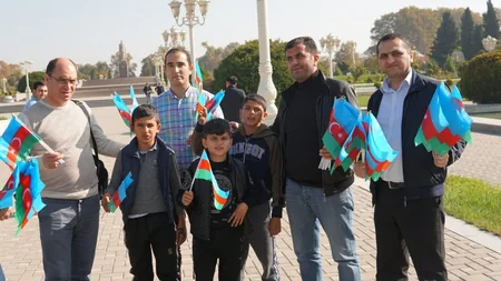 Parlament jurnalistləri cəbhə bölgəsində bayraq aksiyası keçiriblər - FOTOREPORTAJ