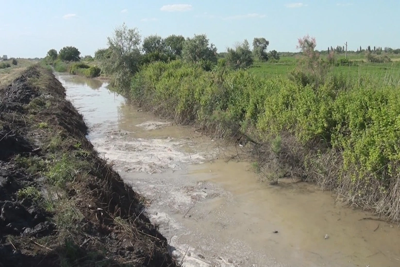 Ağcabədidə kanalizasiya sistemində yaranmış tutulmalar aradan qaldırılıb