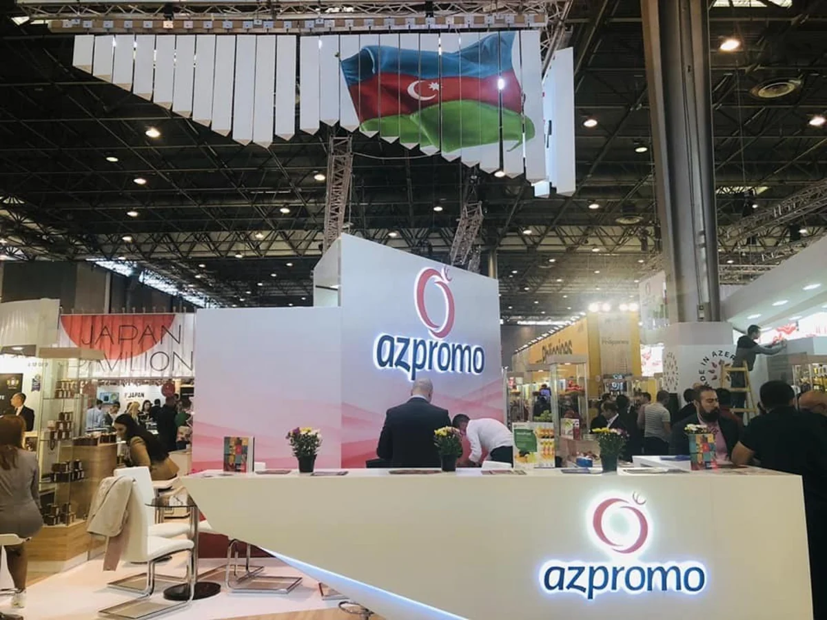 Azərbaycanın 23 şirkətinin “Sial Paris” sərgisində məhsulları nümayiş etdirir