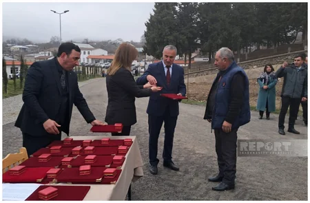 Növbəti köç karvanı Xocalının Ballıca kəndinə çatıb, sakinlərə evlərin açarları təqdim edilib - YENİLƏNİB