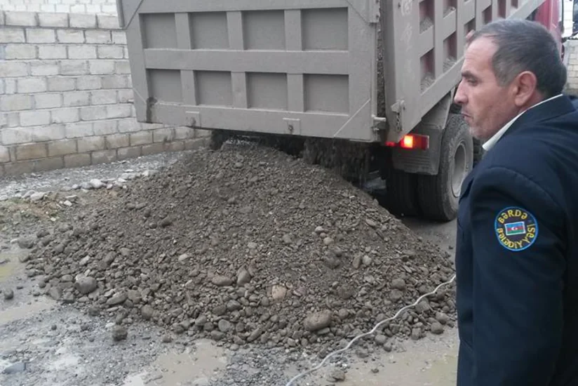 ​Bərdə bələdiyyəsi yollarda apardığı təmir işlərini yekunlaşdırıb