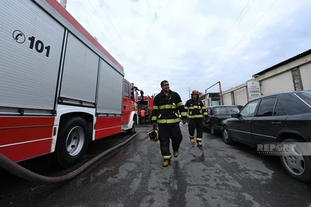Bakıda ticarət obyektindəki yanğın söndürülüb - YENİLƏNİB-3