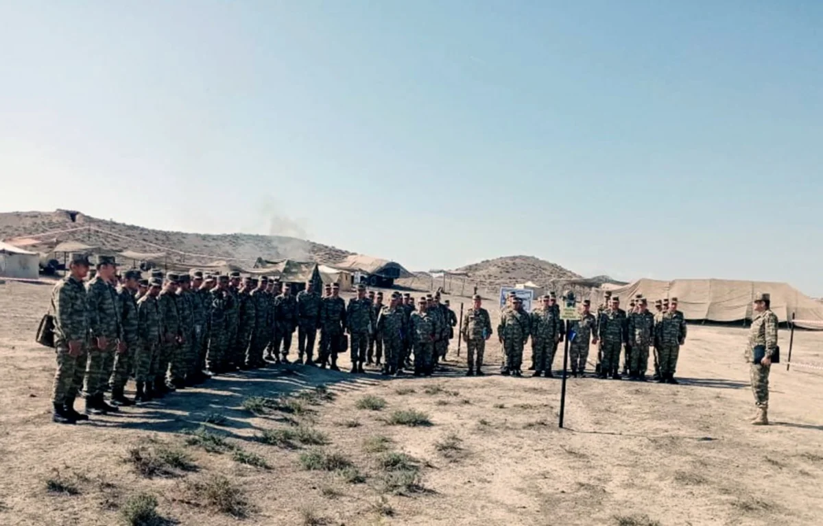 “Səhra şəraitində qidalanmanın təşkili” mövzusunda məşğələ keçirilib