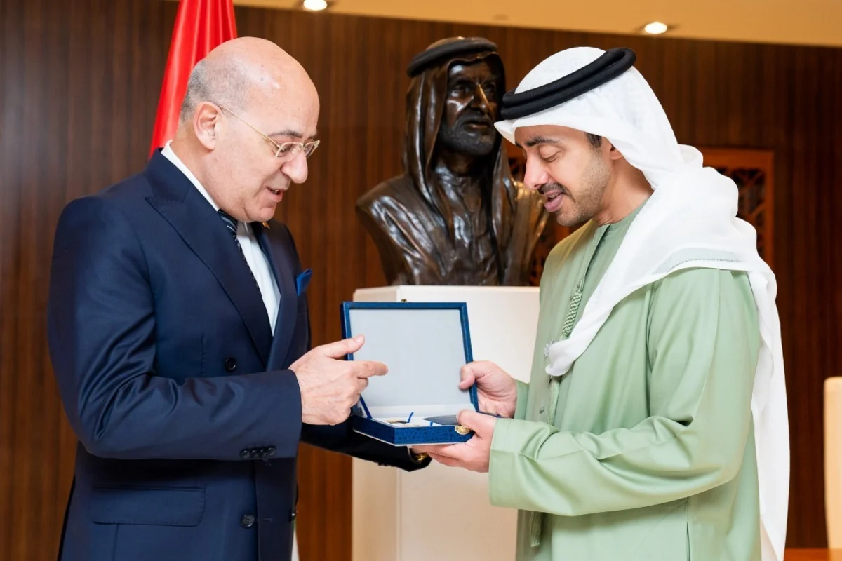 Azerbaijan awards UAE Foreign Minister