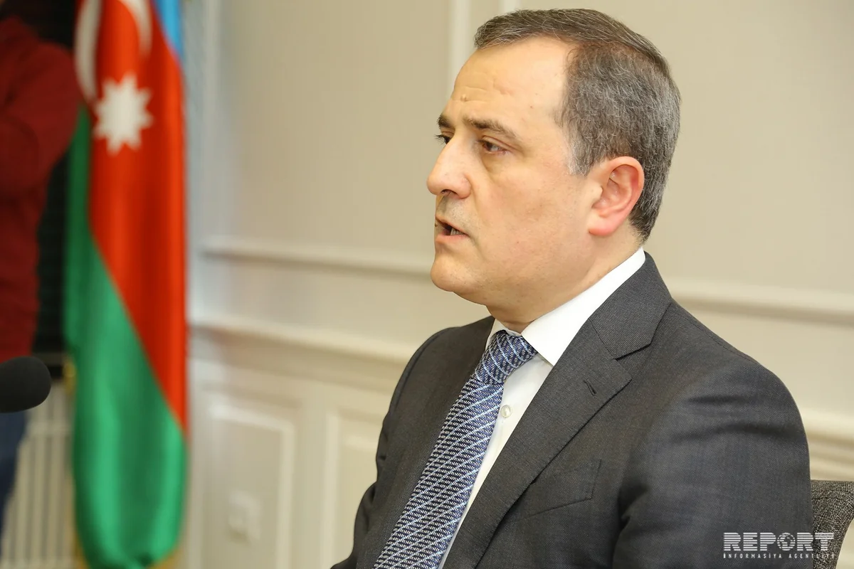 Ceyhun Bayramov: Dövlət Proqramı çərçivəsində təhsil alan 20-dən çox məzun Təhsil Nazirliyində işlə təmin olunub