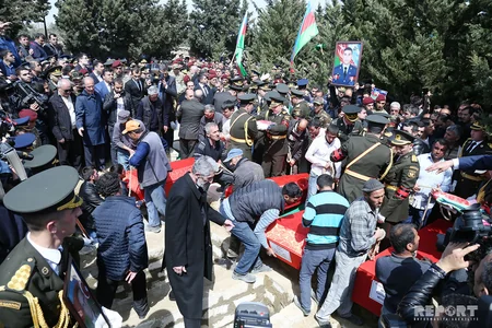 Şəhid pilotlar və polkovnik dəfn edilib - YENİLƏNİB-3