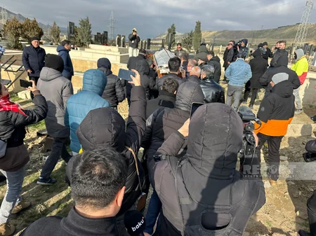 Aktyor Azər Baxşəliyev dəfn olunub - YENİLƏNİB-3