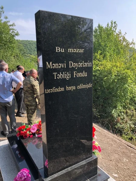Birinci Qarabağ müharibəsində şəhid olmuş iki tankçımızın məzarı bərpa edilib