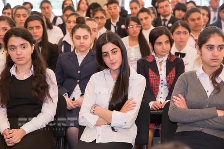 Heydər Əliyevin anadan olmasının 92-ci ildönümü münasibətilə keçirilən inşa yazı müsabiqəsinin qalibləri mükafatlandırılıb