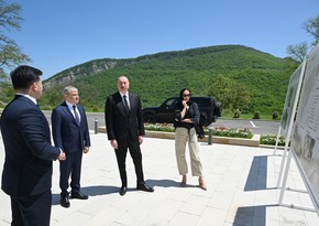 Prezident İlham Əliyev və birinci xanım Mehriban Əliyeva  Daşaltı kənd məscidinin açılışında iştirak ediblər - YENİLƏNİB