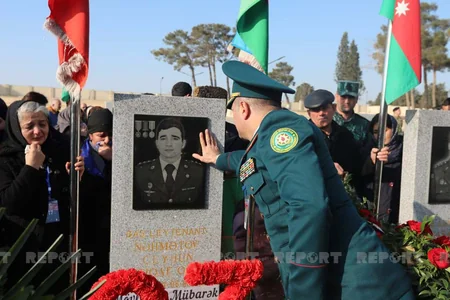 Zəfəri bəxş edənlər