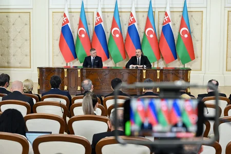 Azərbaycan Prezidenti İlham Əliyev və Slovakiyanın Baş naziri Robert Fitso mətbuata bəyanatla çıxış ediblər - YENİLƏNİB-3