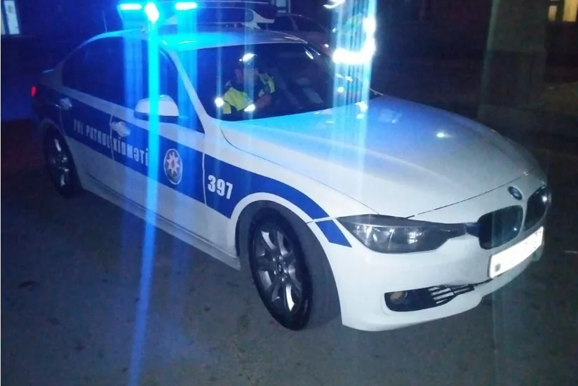 В Баку сотрудники ДПС доставили в больницу пострадавшего пешехода - ФОТО