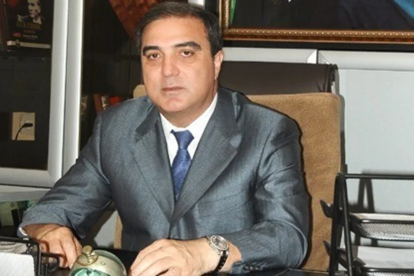 Prezidentin köməkçisi Gəncənin yeni icra başçısını kollektivə təqdim edib