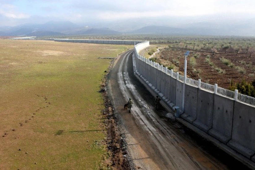 Türkiyə-İran sərhədində tikilən divarın 88 km-i hazırdır