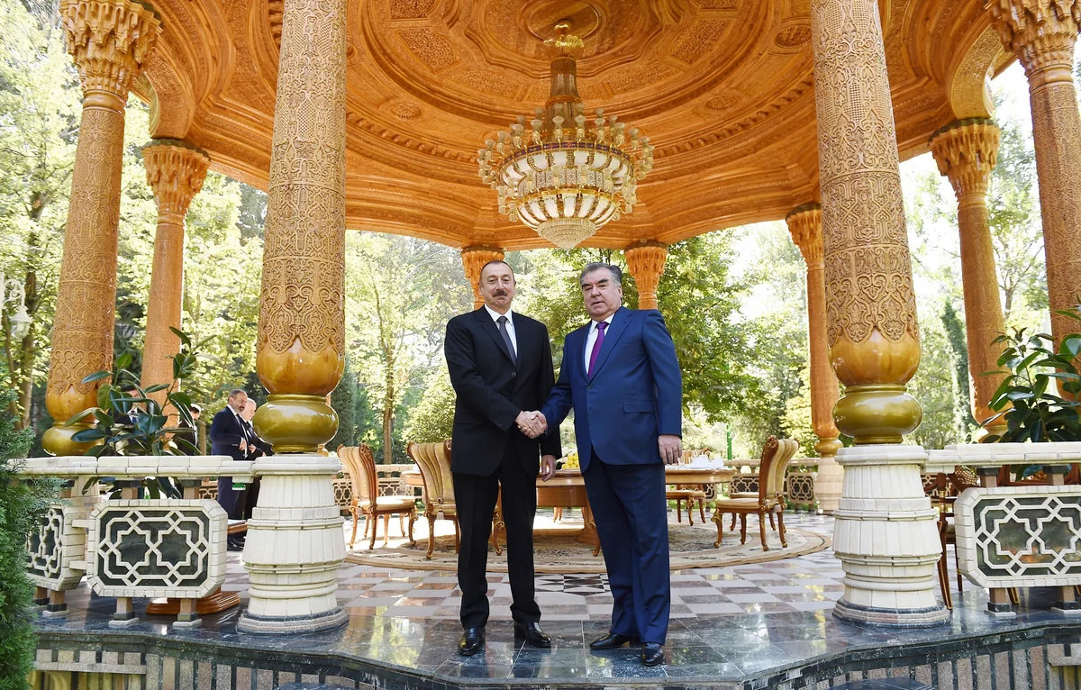 President Ilham Aliyev attends CIS Heads of State Council's session in limited format in Dushanbe