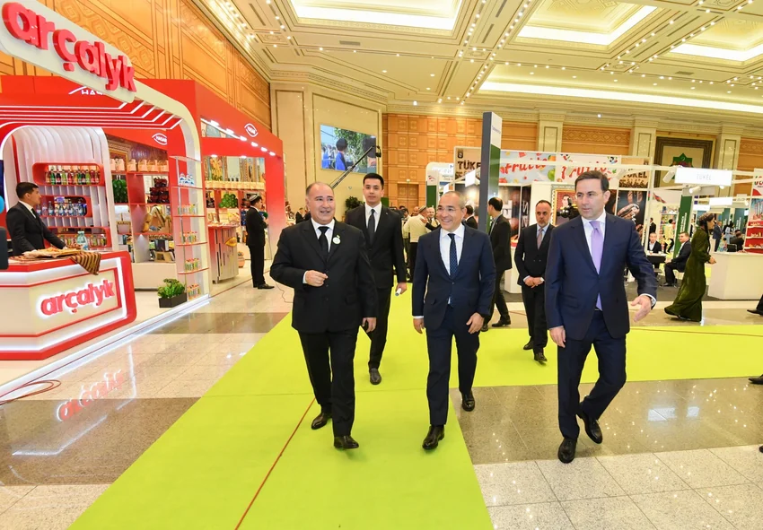 Azerbaijan's Minister of Economy meets with President of Turkmenistan ...