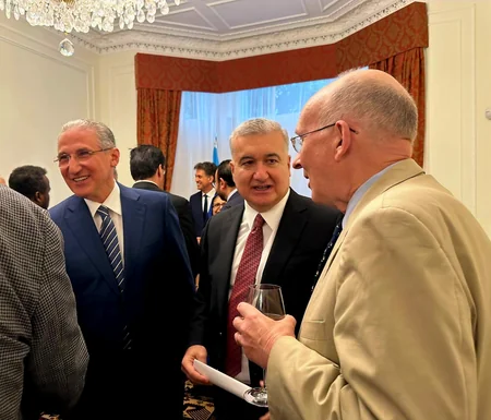 Azərbaycanın Britaniyadakı səfirliyinin yeni inzibati binasının açılışı olub