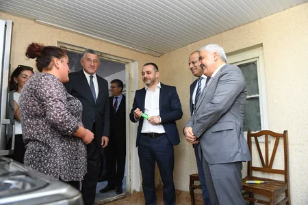 Gürcüstanda azərbaycanlılar yaşayan kəndə SOCAR-ın təşəbbüsü və sərmayəsi ilə qazpaylayıcı xətt çəkilib