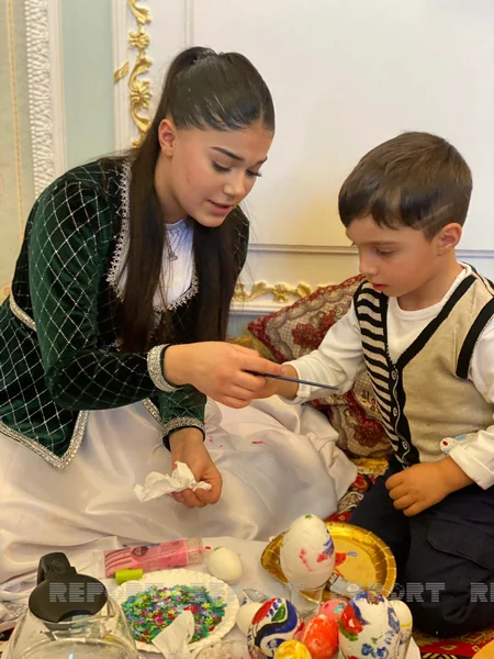 В Париже для детей организован праздник Новруз