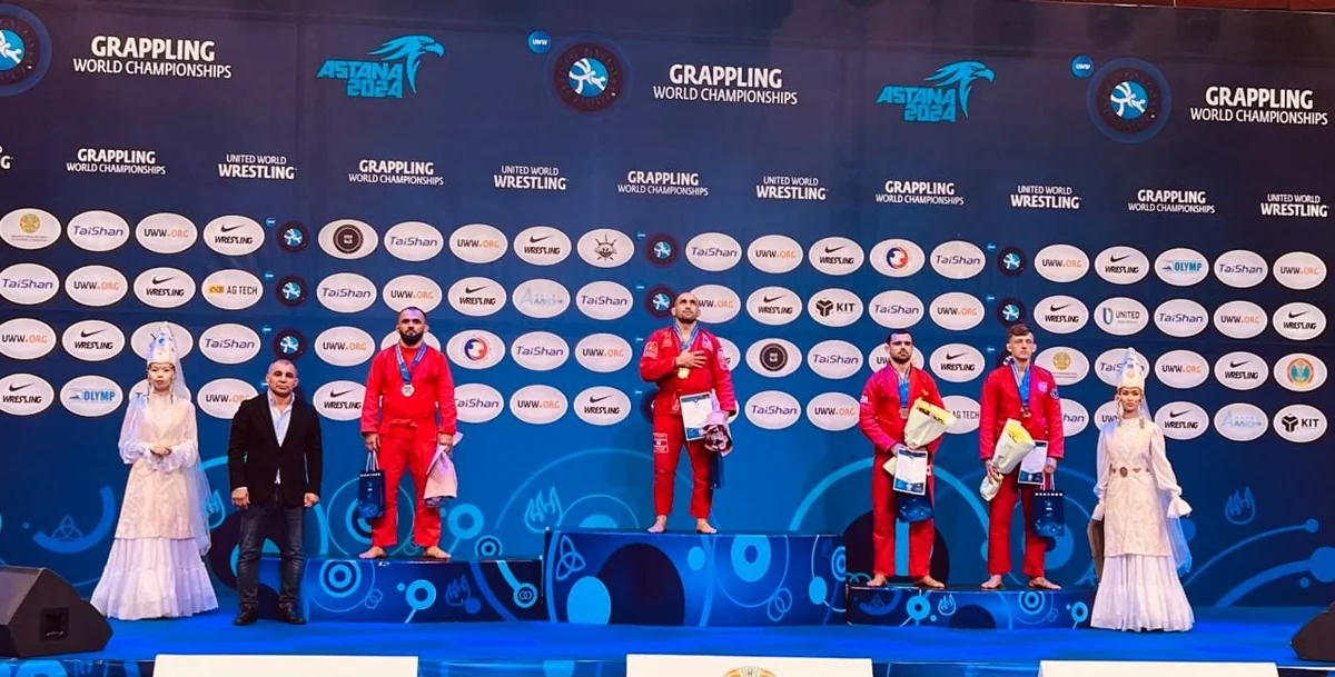 Azərbaycan qrapplinqçiləri dünya çempionatında doqquz medal qazanıblar