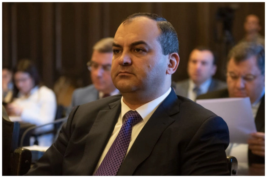 Ermənistanın baş prokuroru Rusiyaya gedib