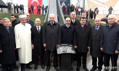 İstanbulda “Xocalı qətliamı” abidəsi və “Azərbaycan dostluq parkı”nın açılışı olub