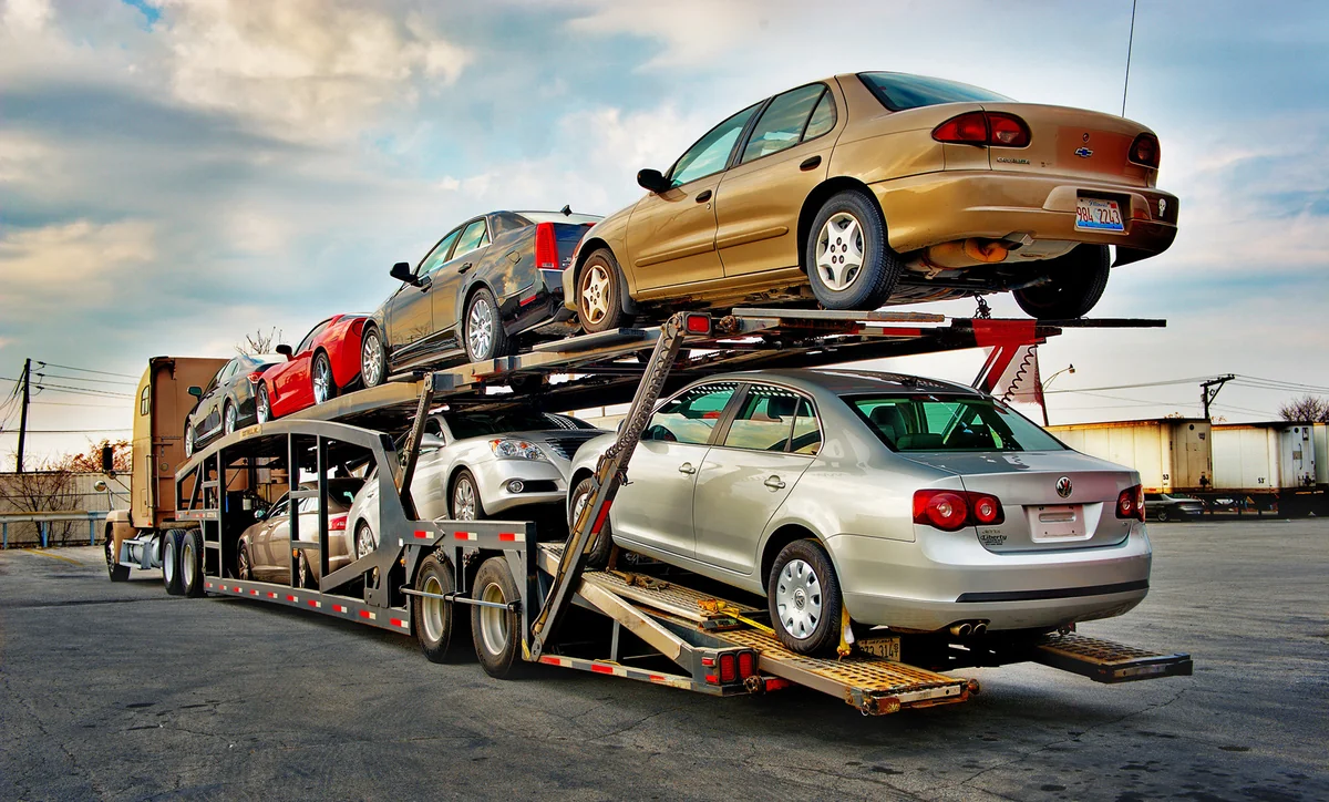 Azerbaijan spends about $1B on car import in 2021