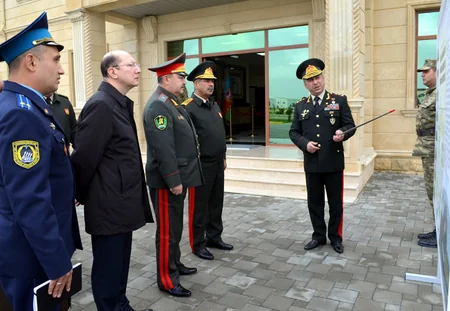 Uzbek defence minister visits military unit in Azerbaijan