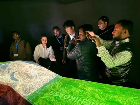 COP29 çərçivəsində xarici media nümayəndələri Qobustan Palçıq Vulkanları ilə tanış olub