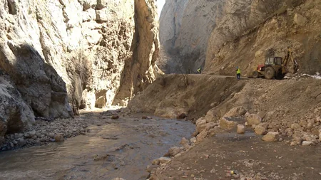 Qubanın Xınalıq kəndi istiqamətində yeni yol çəkilir