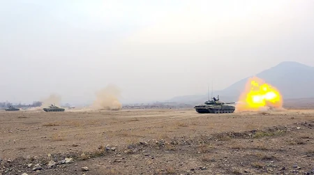 Azerbaijani exclave Special Army headquarters carries out unscheduled inspects in tank division