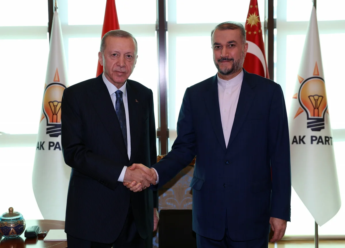 Ərdoğan İran XİN başçısını qəbul edib