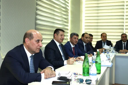 Zaur Mikayılov Beyləqanda vətəndaşları qəbul edib