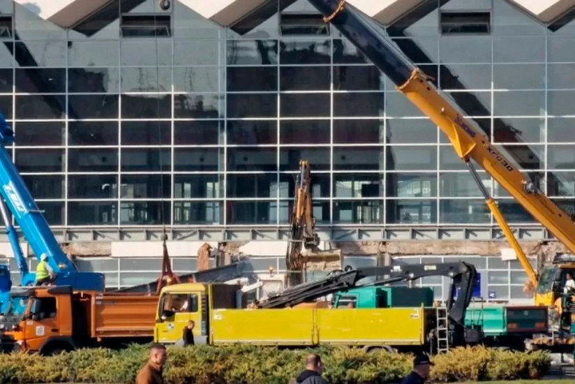 Fourteen dead in Serbia railway station canopy collapse
