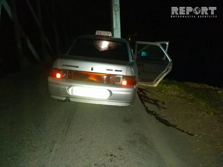 Qaxda avtomobil körpüyə çırpılıb, iki nəfər xəsarət alıb - FOTO