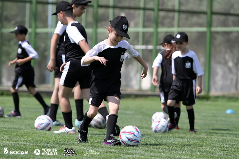 “Neftçi” klubunun “Neftçili Yay” futbol düşərgəsi start götürüb