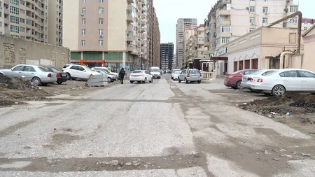 Yararsız vəziyyətdə olan Süleyman Vəzirov küçəsində təmirə başlanılıb - VİDEO