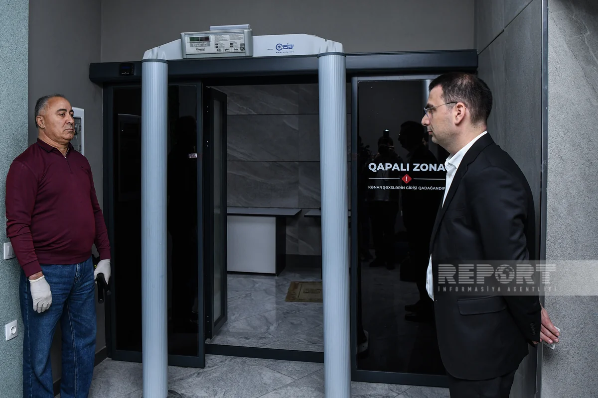 Telefon, internet qadağandır, möhürlü pəncərələrə toxunmaq olmaz - DİM-in imtahan bunkerindən REPORTAJ