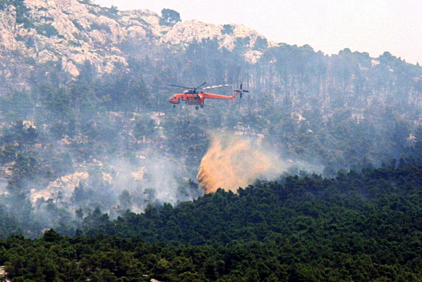 В Германии тушение пожара на горе Броккен с воздуха прервали из-за тумана