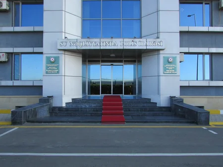 Su Polisi Bakıda içində pul və sənədlər olan çantanı taparaq ərəb turistə qaytarıb