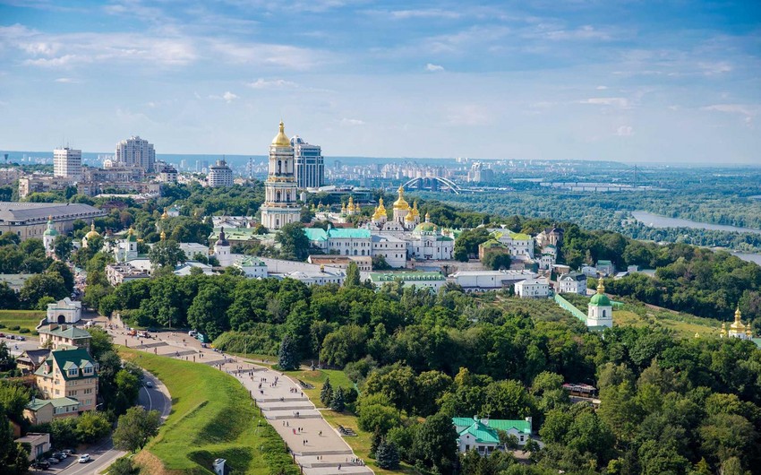 В Киеве у станции метро прогремел взрыв