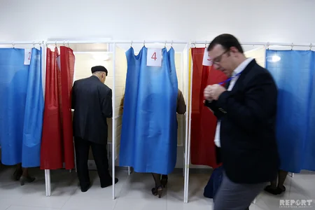 В Азербайджане проходит референдум - ФОТОРЕПОРТАЖ
