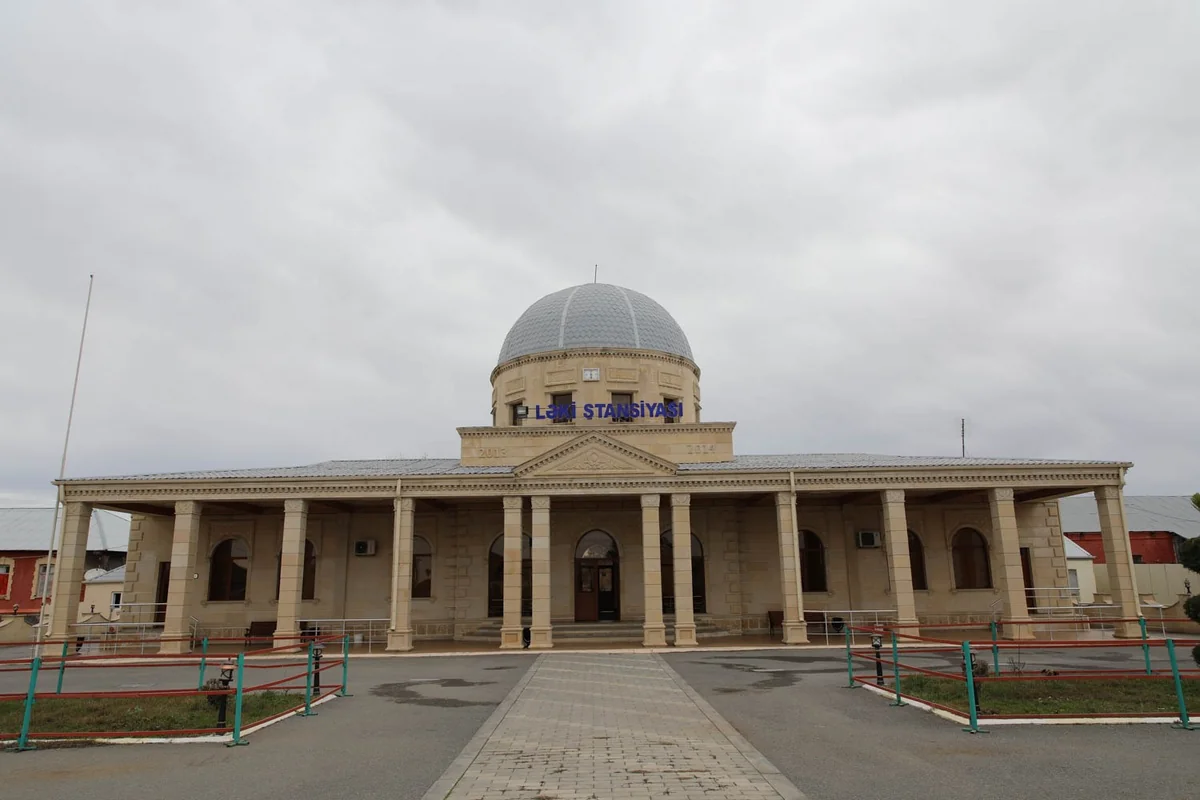 Qəbələ və Qusara dəmir yolu xətlərinin çəkilişi ölkəyə turizm axınını gücləndirəcək - RƏYLƏR