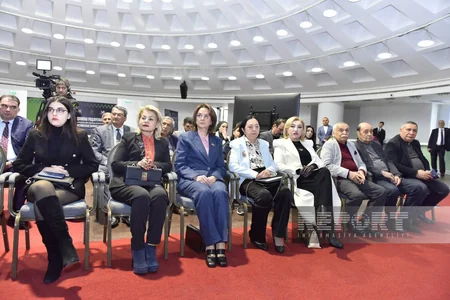 Qənirə Paşayevanın xatirəsinə həsr olunan beynəlxalq şahmat turnirinin açılışı olub