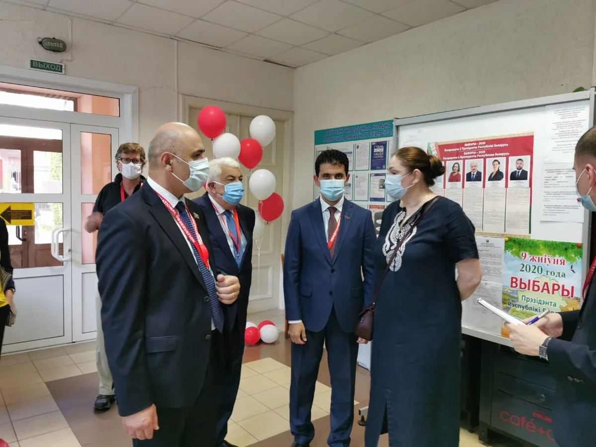 Азербайджанская делегация наблюдает за выборами в Беларуси