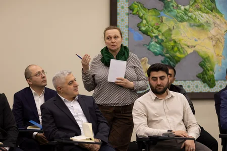 AzerGoldda qeyri-filiz faydalı qazıntı yataqlarına dair növbəti seminar keçirilib