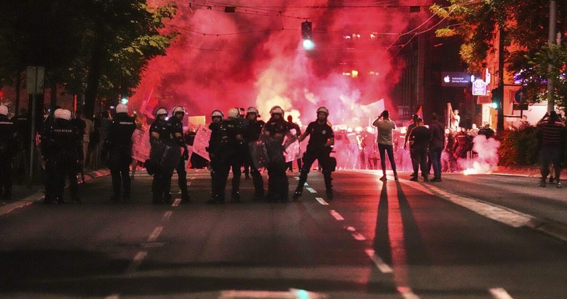 Serbiyada etirazçılar tələblər yerinə yetirilənədək küçələri bağlayacaqlarını bildiriblər