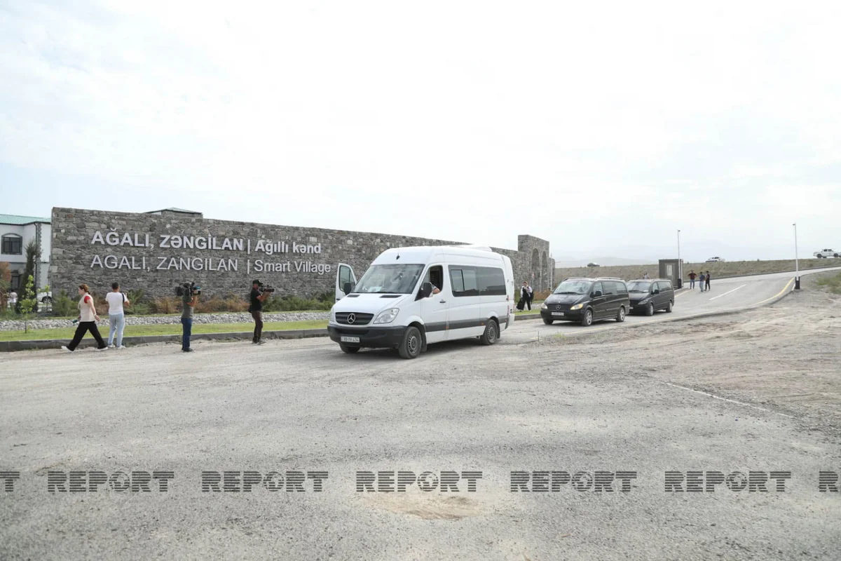 Zəngilanın Ağalı kəndinin sakinləri olan 10 ailə doğma yurduna çatıb