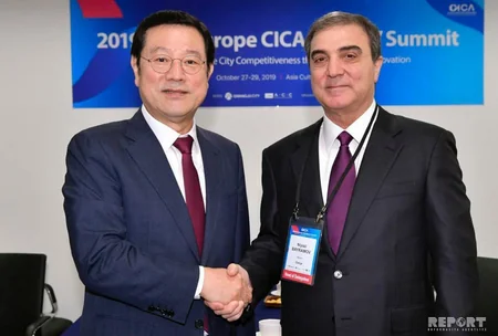 Gəncənin icra başçısı “2019 - CICA şəhər merlərinin Zirvə Toplantısı”nda iştirak edir